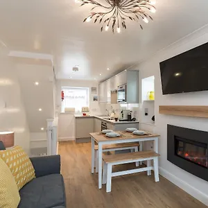 One Beckside Holiday home